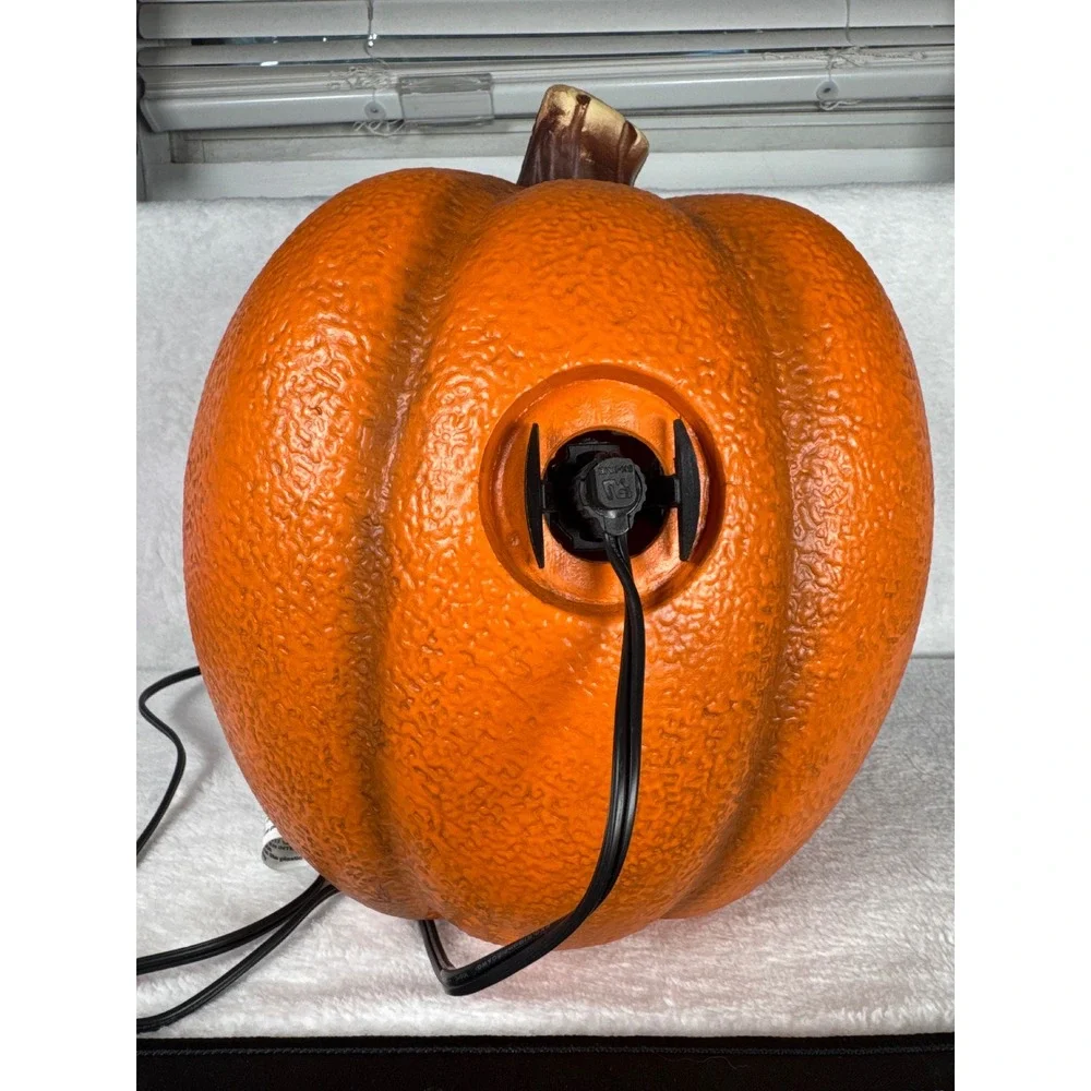 Gemmy Jack O Lantern Pumpkin Blow Mold Unisex OS Orange Excellent Light Up Decor